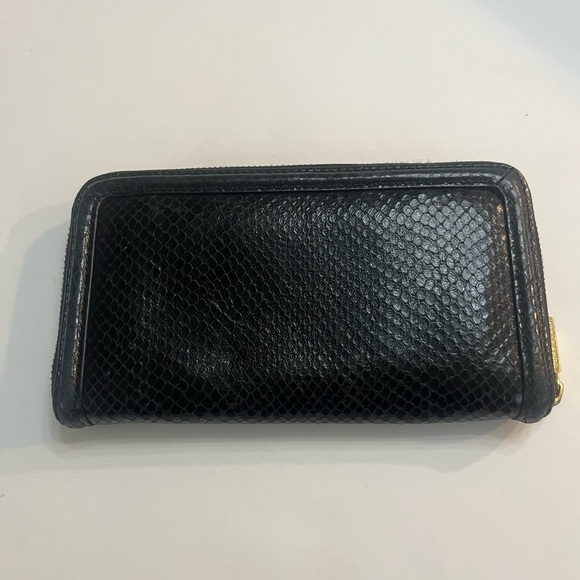 Tory Burch full zip black snake wallet - Picture 3 of 7